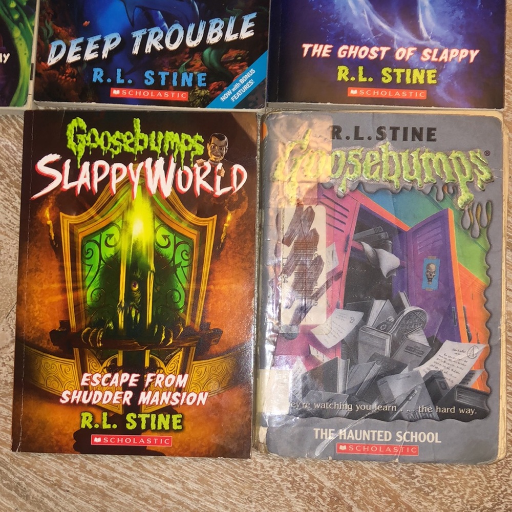 Goosebumps paperback books horrorland slappyworld - Picture 2 of 9